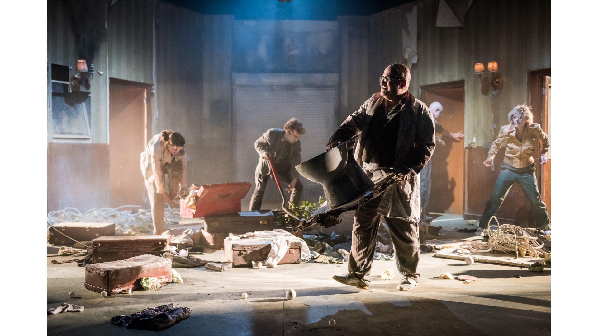 Samstag, 02.11.2019 // 20:00 - 21:20 - Der Sandmann - Theater Freiburg