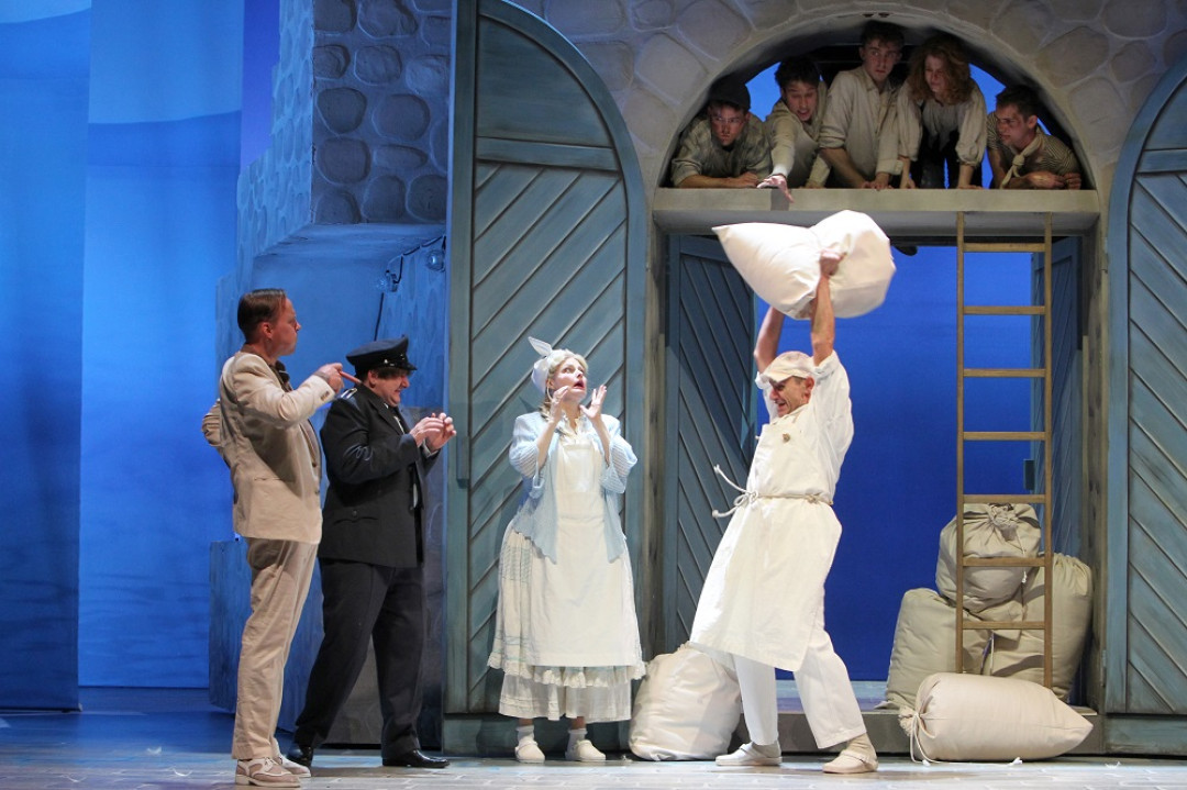 Die rote Zora und ihre Bande Theater Bremen Die rote Zora und ihre Bande Theater Bremen