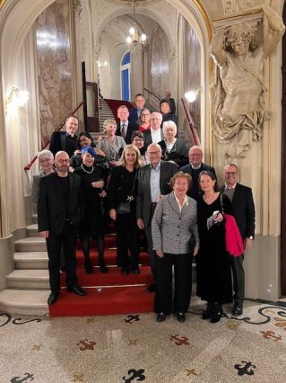 Mitglieder des Förderkreises in Zürich |  |