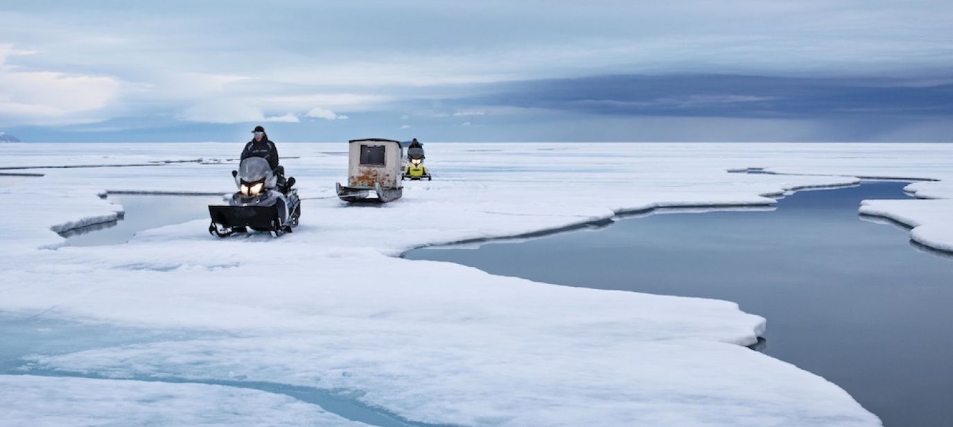 Faszination Arktis – Tauchgang unter dünnem Eis