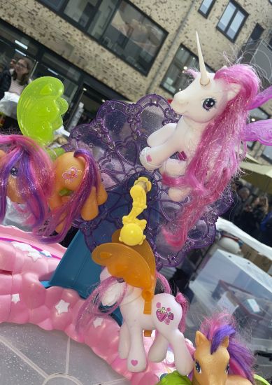 TITLE: Das letzte Einhorn