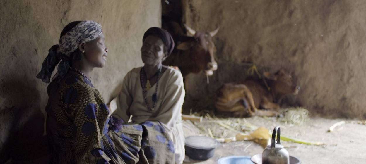 AMONG US WOMEN   // © 2021 Evolution Film    AMONG US WOMEN