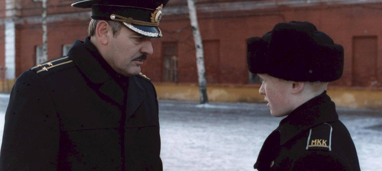 THE 3 ROOMS OF MELANCHOLIA  // © 2004 Deckert Distribution    THE 3 ROOMS OF MELANCHOLIA