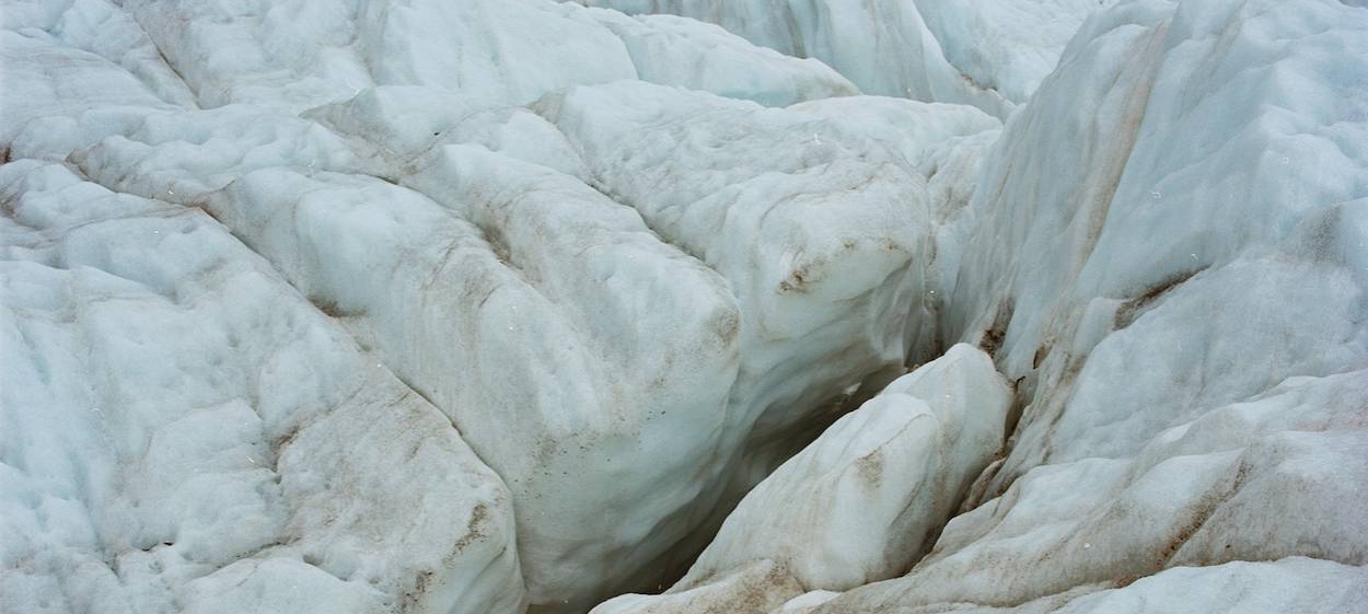 CRYING GLACIER   // © 2023 Lutz Stautner | El Flamingo GmbH    CRYING GLACIER