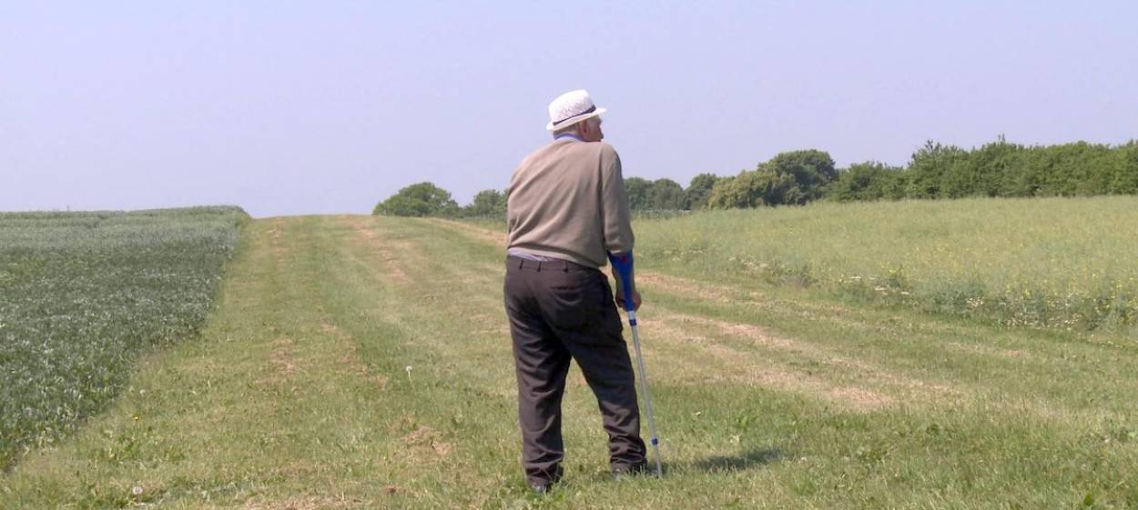 NOTHING, NOTHING AT ALL  // © 2021 Gisela Tuchtenhagen    NOTHING, NOTHING AT ALL