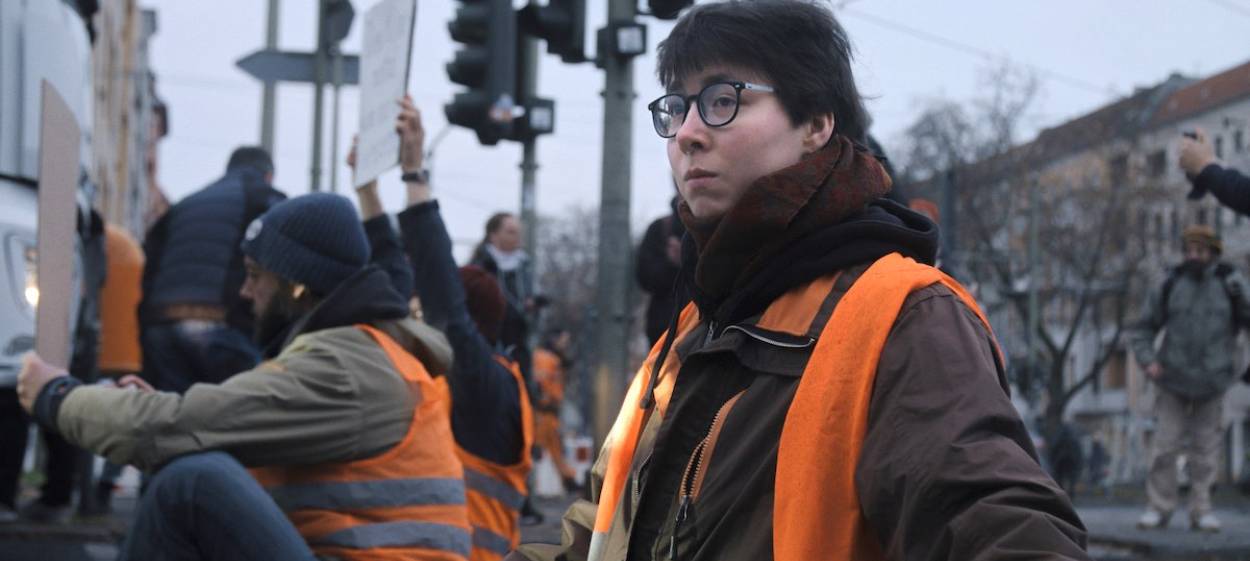 STICK TOGETHER   // © 2023 Felix Maria Bühler    STICK TOGETHER