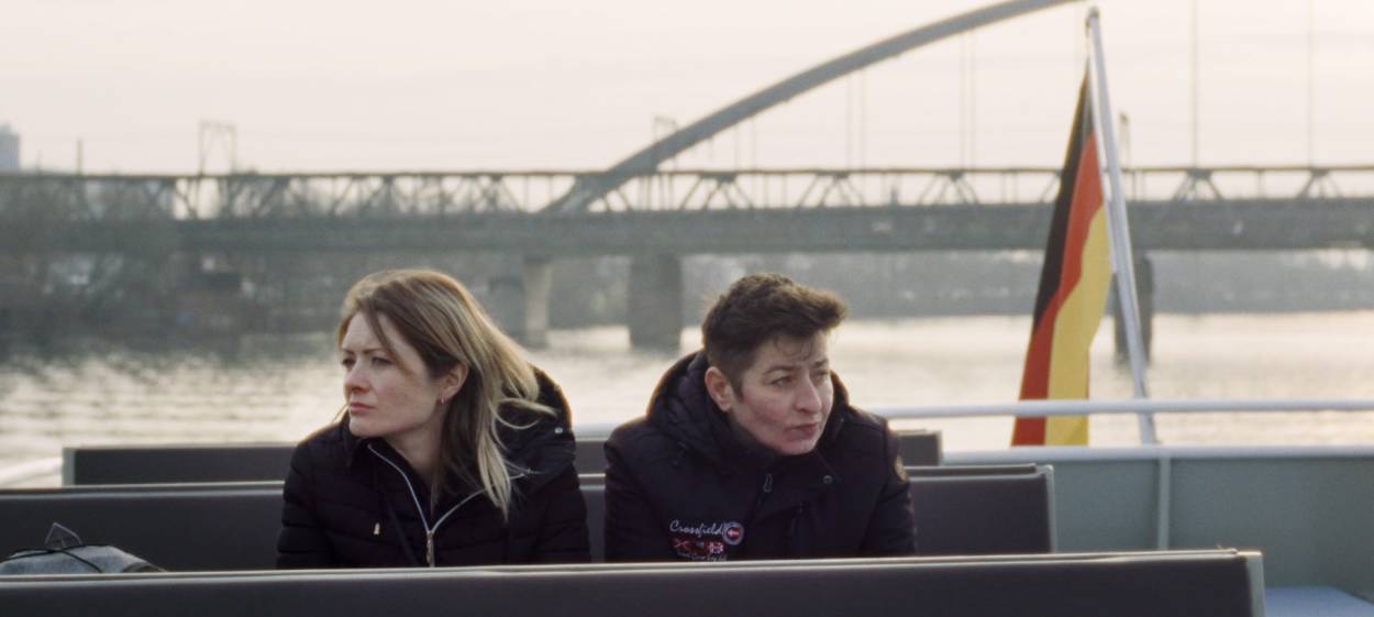 SILENT LOVE  // © 2022 Marek Kozakiewicz    SILENT LOVE