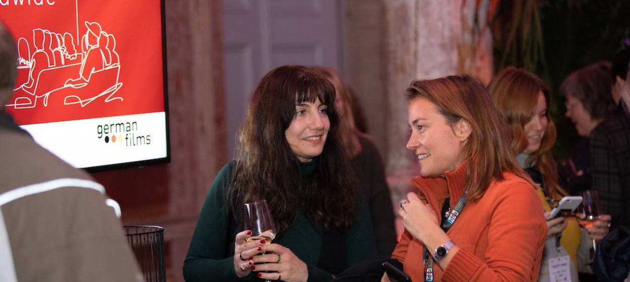 IDFA 2022 Guests Meet Guests at Felix Meritis Zuilenlounge   // © 2022 Melle Maivogel    IDFA 2022 Guests Meet Guests at Felix Meritis Zuilenlounge