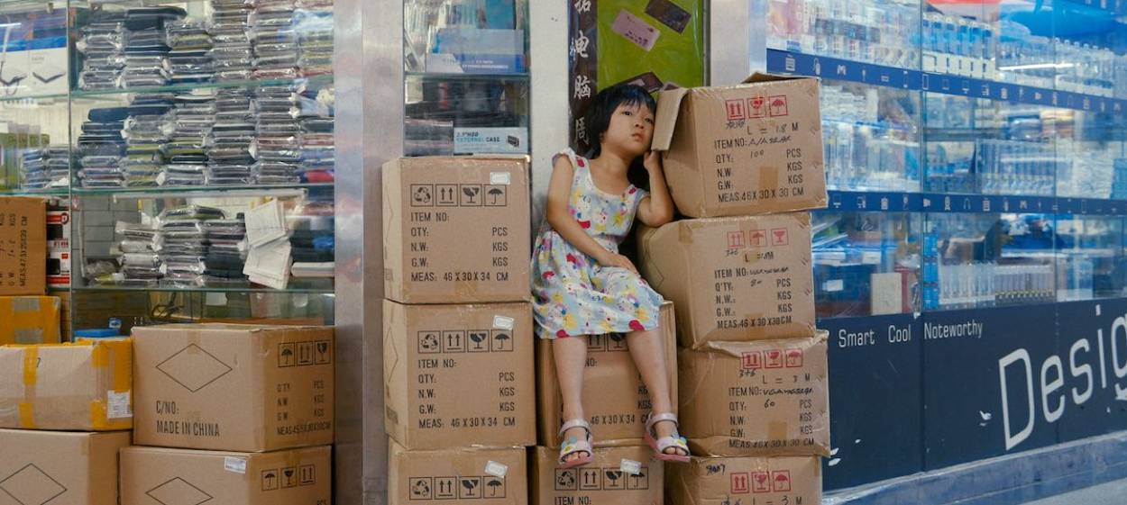 THE ONE WHO RUNS AWAY IS THE GHOST  // © 2021 Moserfilm    THE ONE WHO RUNS AWAY IS THE GHOST