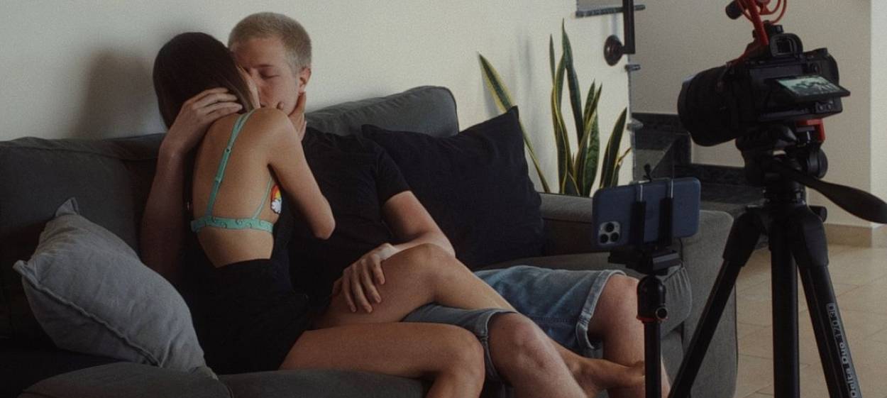 VERIFIED COUPLE  // © 2022 SALZGEBER    VERIFIED COUPLE