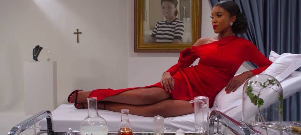 WHO I AM NOT  // © 2023 Double 4 Studios | Filmoption International | Bulldog Agenda    WHO I AM NOT