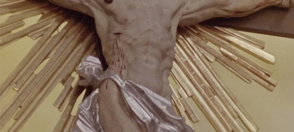 ASHES BY NAME IS MAN  // © 2023 Ewelina Rosinska | DFFB    ASHES BY NAME IS MAN