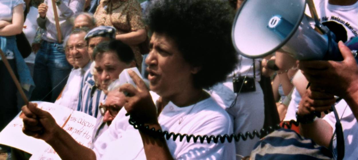 FASIA, ON DEFIANT WOMEN AND A TROUBADOURA  // © 1987 Gernot Steinweg Filmproduktion    FASIA, ON DEFIANT WOMEN AND A TROUBADOURA