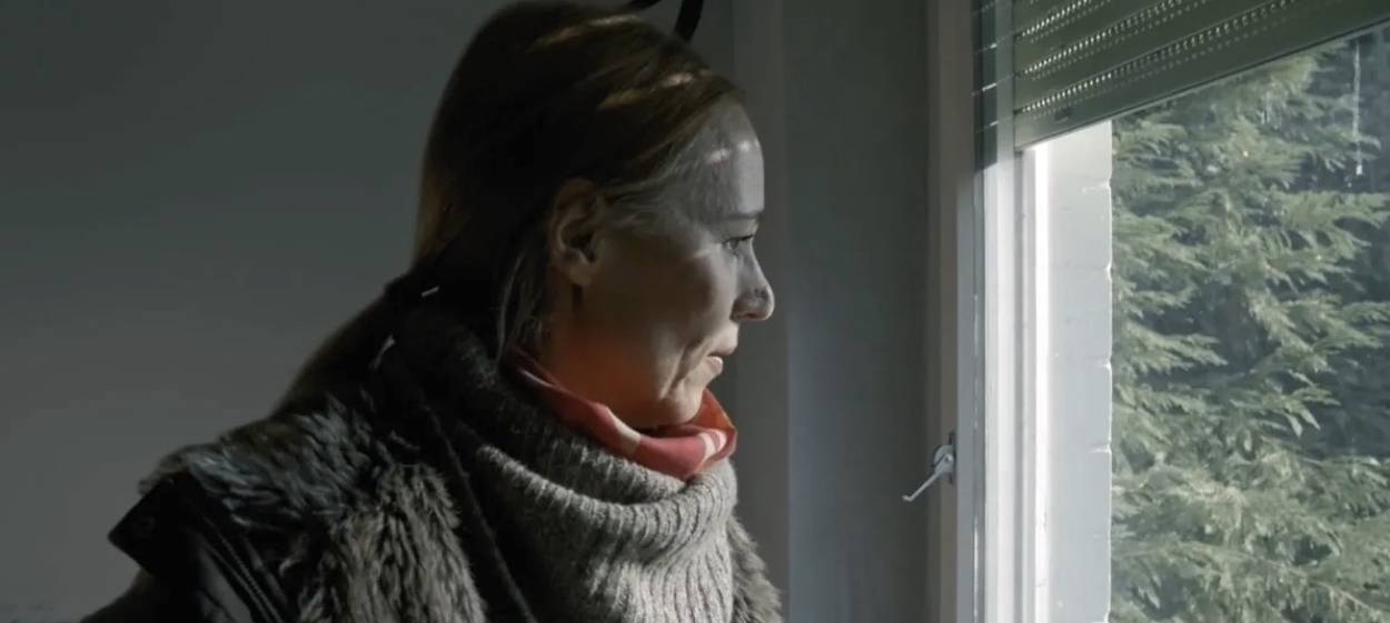 BEHIND GOOD DOORS  // © 2023 Julia Beerhold | Ester.Reglin.Film | mindjazz pictures    BEHIND GOOD DOORS