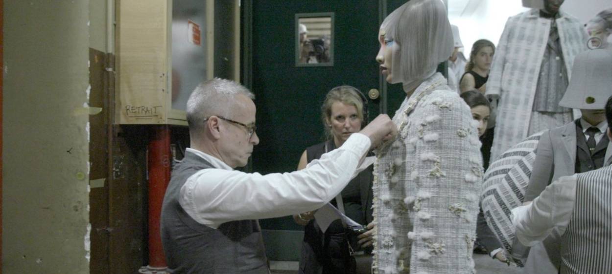 THOM BROWNE: THE MAN WHO TAILORS DREAMS  // © 2024 Reiner Holzemer    THOM BROWNE: THE MAN WHO TAILORS DREAMS