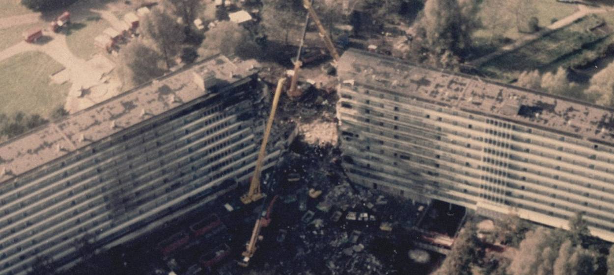 MURKY SKIES  // © 2023 dogwoof    MURKY SKIES