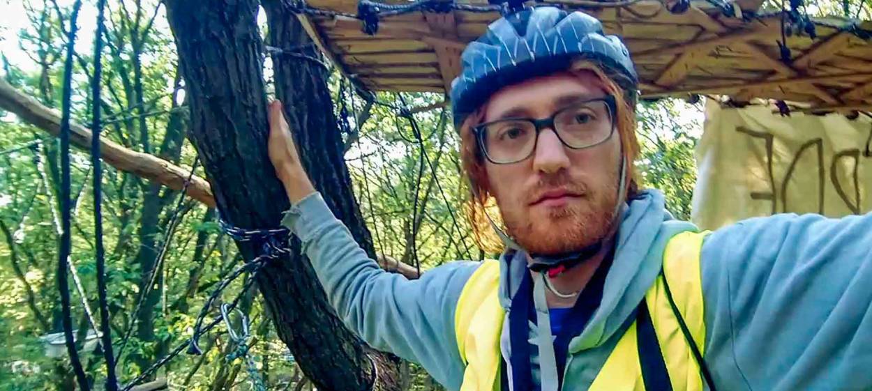 LONELY OAKS  // © 2023 Made in Germany GmbH    LONELY OAKS