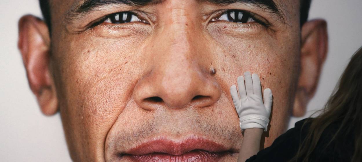 WE ALL BLEED RED  // © 2024 ACHTUNG PANDA! | Studio.TV.Film | Salzgeber    WE ALL BLEED RED