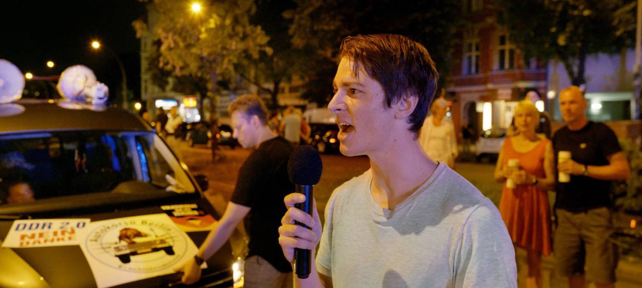 A GERMAN PARTY   // © 2022 Spicefilm    A GERMAN PARTY