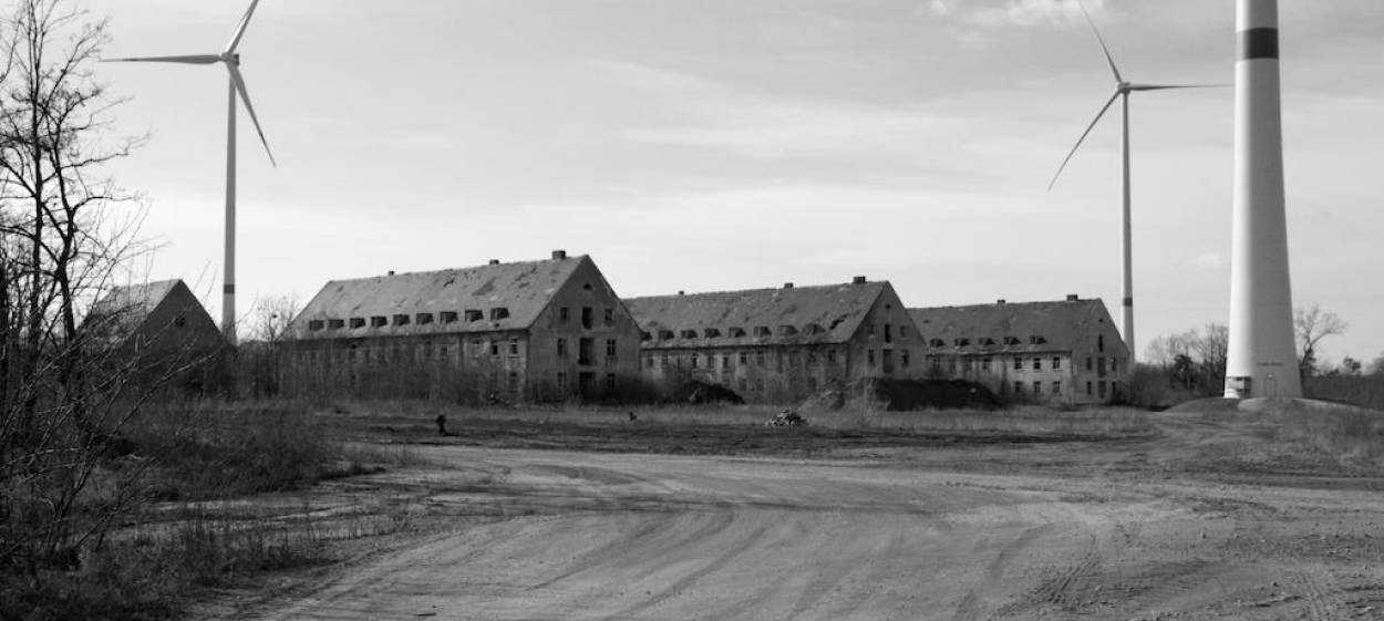 HEIMAT IS A SPACE IN TIME  // © 2018 Deckert Distribution GmbH | ThomasHeise    HEIMAT IS A SPACE IN TIME