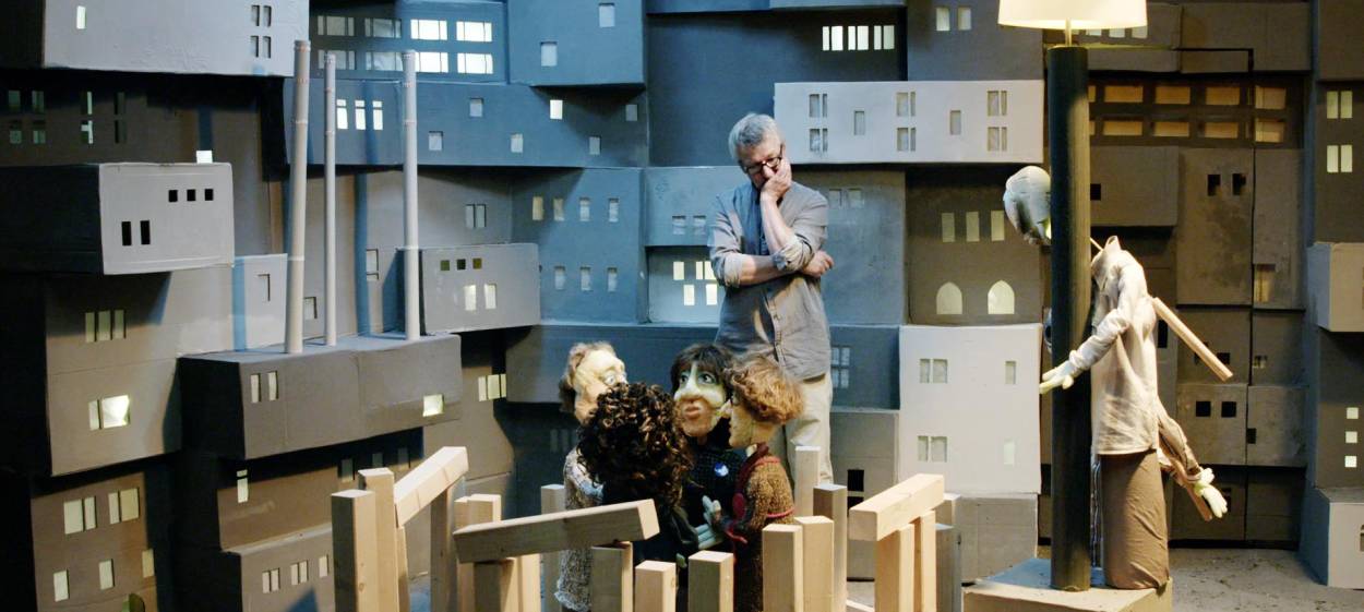 AS LONG AS YOU STILL HAVE ARMS  // © 2019 Luisa Bäde | KHM    AS LONG AS YOU STILL HAVE ARMS