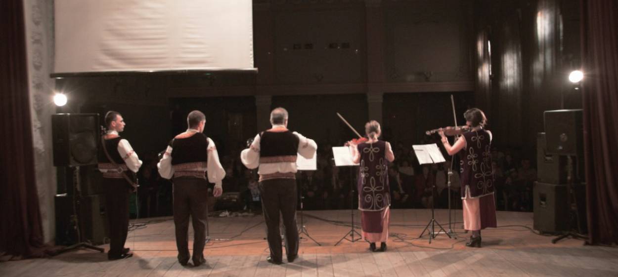 MARIUPOLIS  // © 2016 Twenty Twenty Vision    MARIUPOLIS