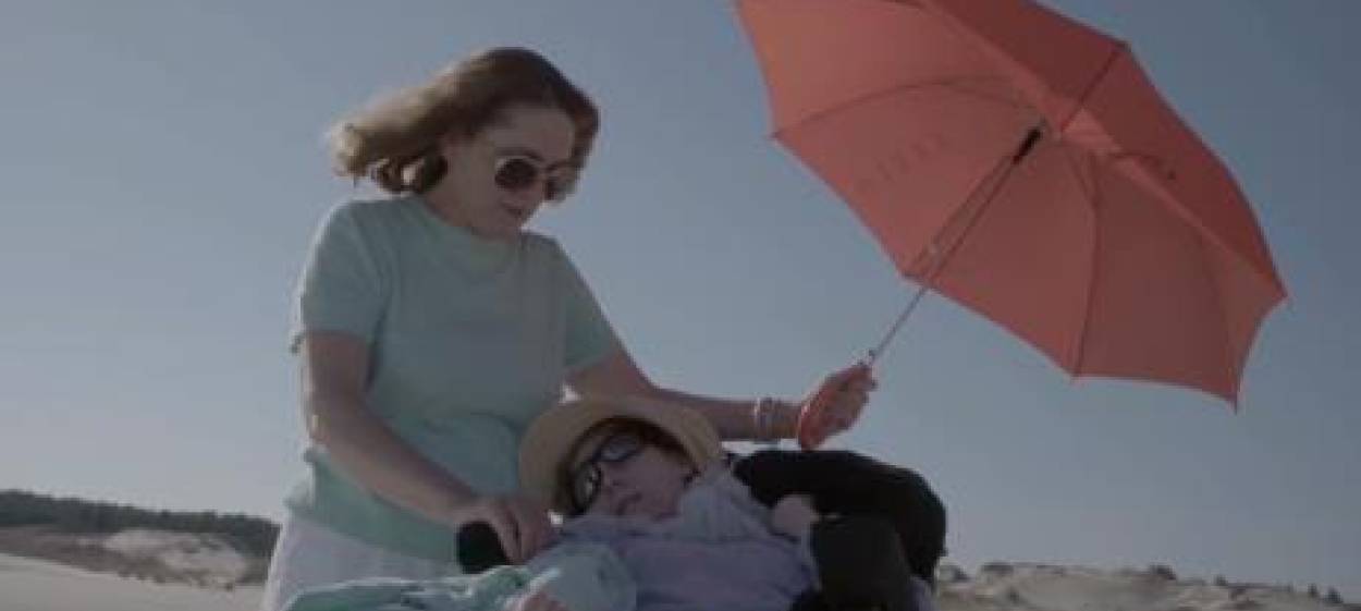 SANDMÄDCHEN  // © 2017 Veronika Raila    SANDMÄDCHEN