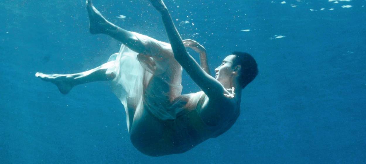 GO HEAL YOURSELF   // © 2020 Perennial Lens Gmbh    GO HEAL YOURSELF