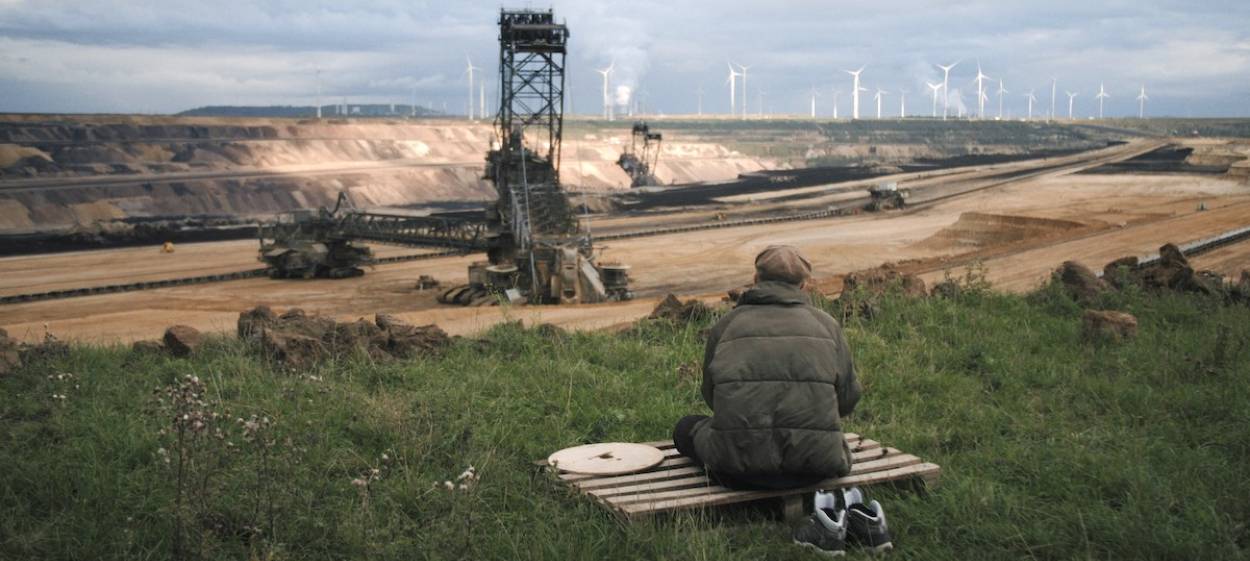 STICK TOGETHER   // © 2023 Felix Maria Bühler    STICK TOGETHER