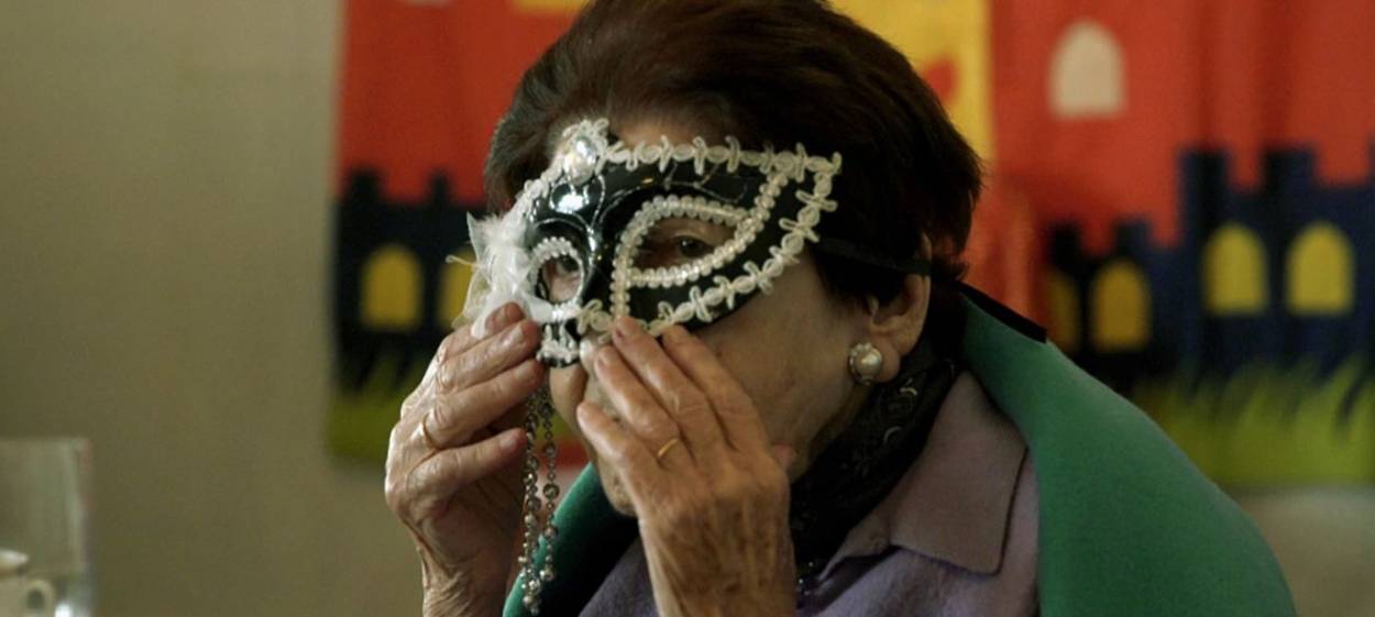 CAFE ZELIG  // © 2020 weltfilm GmbH | Eva-Verein    CAFE ZELIG