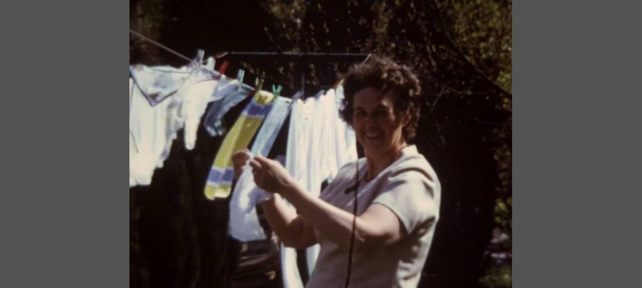 ORLANDO OR A LITTLE HISTORY OF THE MIDDLE CLASS  // © 2023 Catalina Flórez, Jelena Jeremejewa, Daniela Dröscher    ORLANDO OR A LITTLE HISTORY OF THE MIDDLE CLASS