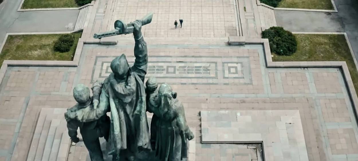 PUTIN'S PLAYGROUND  // © 2024 ZK Studio | Doppelplusultra Filmproduktion | Agitprop Ltd | Hypermarket Film    PUTIN'S PLAYGROUND
