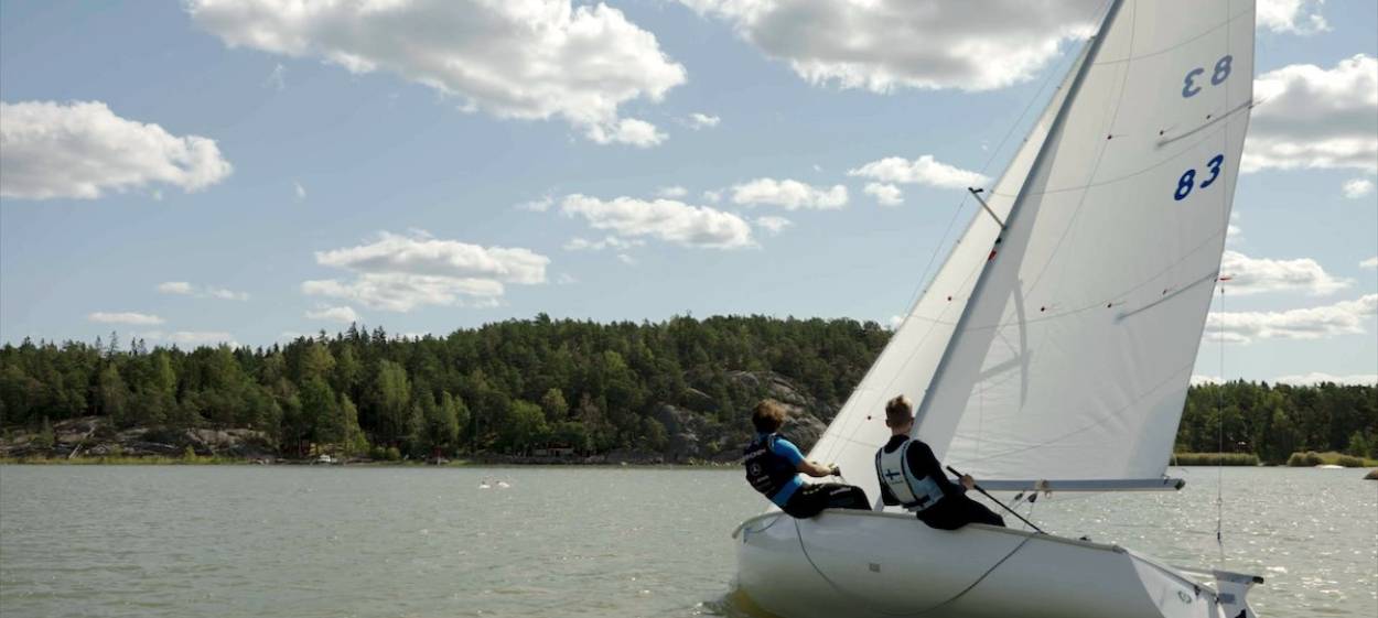 ALL INCLUSIVE   // © 2023 Kloos und Co Medien | Rise and Shine    ALL INCLUSIVE