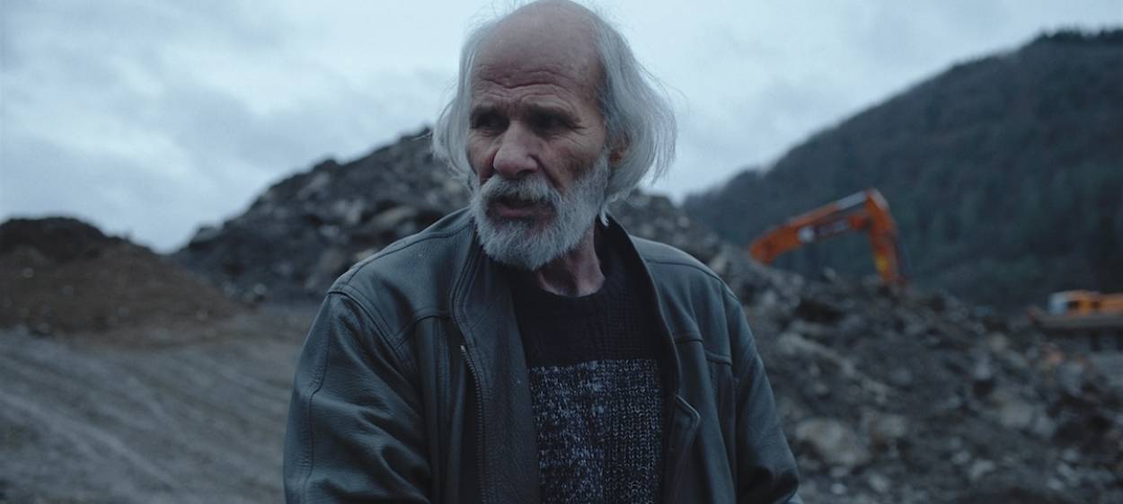 STILL WATERS  // © 2022 Filmakademie Baden-Württemberg GmbH    STILL WATERS