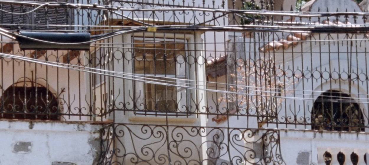 URBAN SOLUTIONS  // © 2022 cinéma copains | pátio vazio    URBAN SOLUTIONS