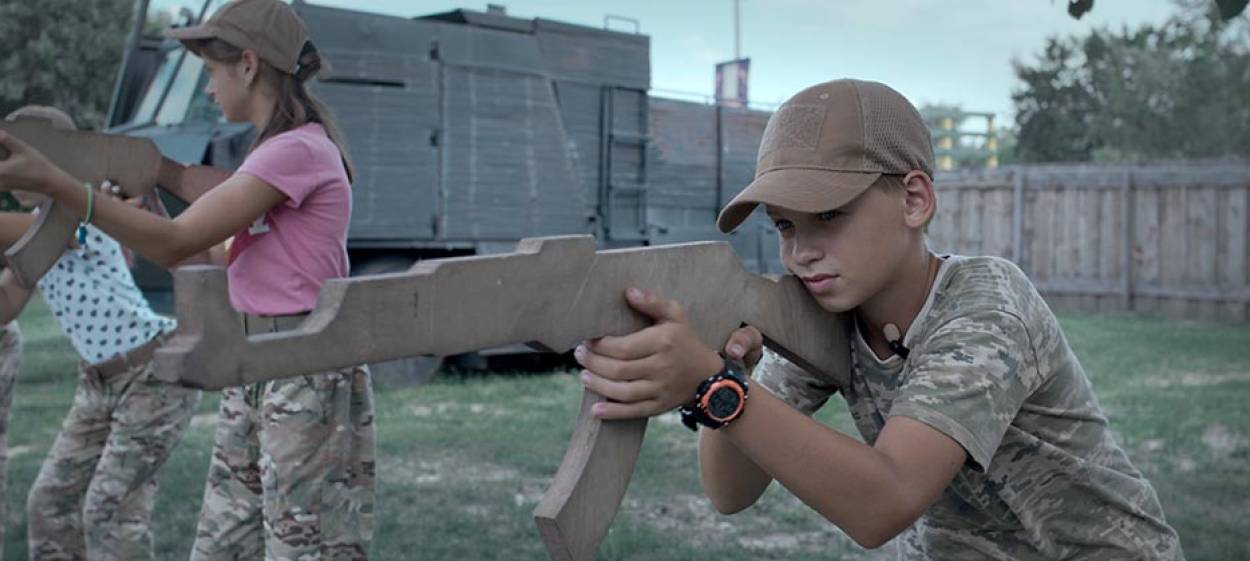 SUMMERWAR  // © 2019 Christoph Bockisch | Filmakademie Baden-Wurttemberg    SUMMERWAR