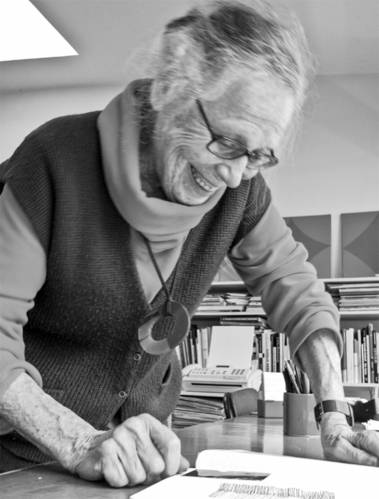 Very Molnar // © youngcollectors Very Molnar