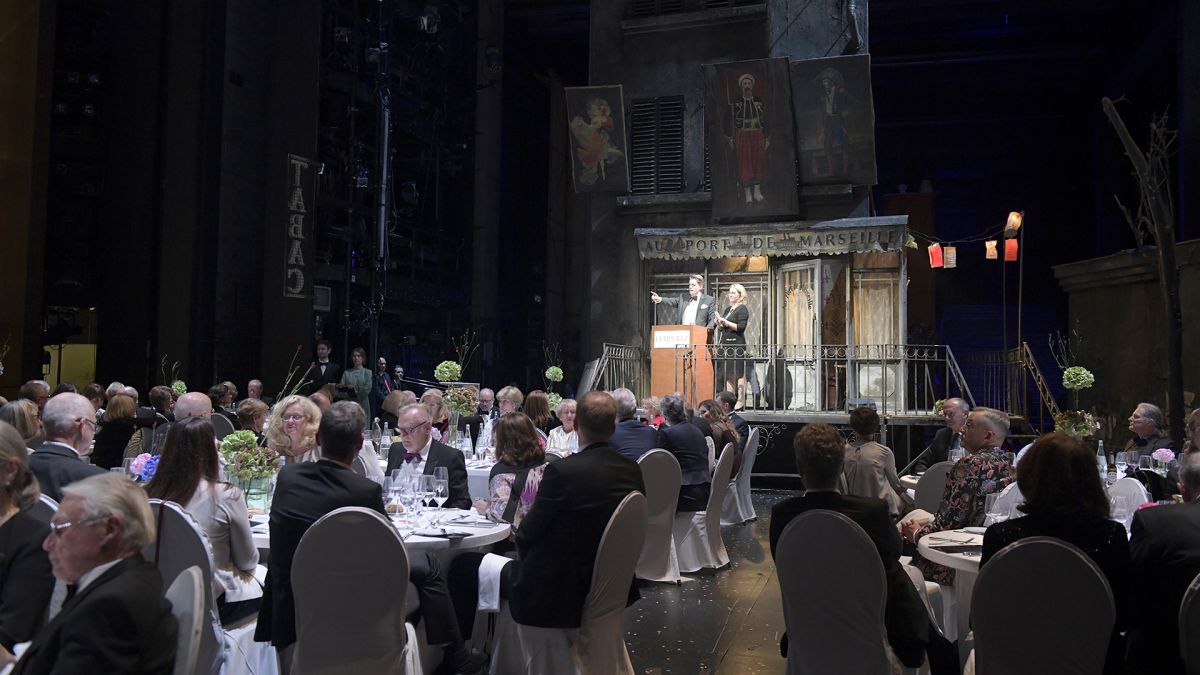 Beim jährlichen Bühnendinner des Förderkrerises