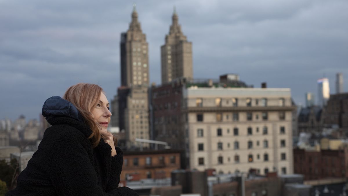 Ute Lemper auf der Dachterrasse in New York