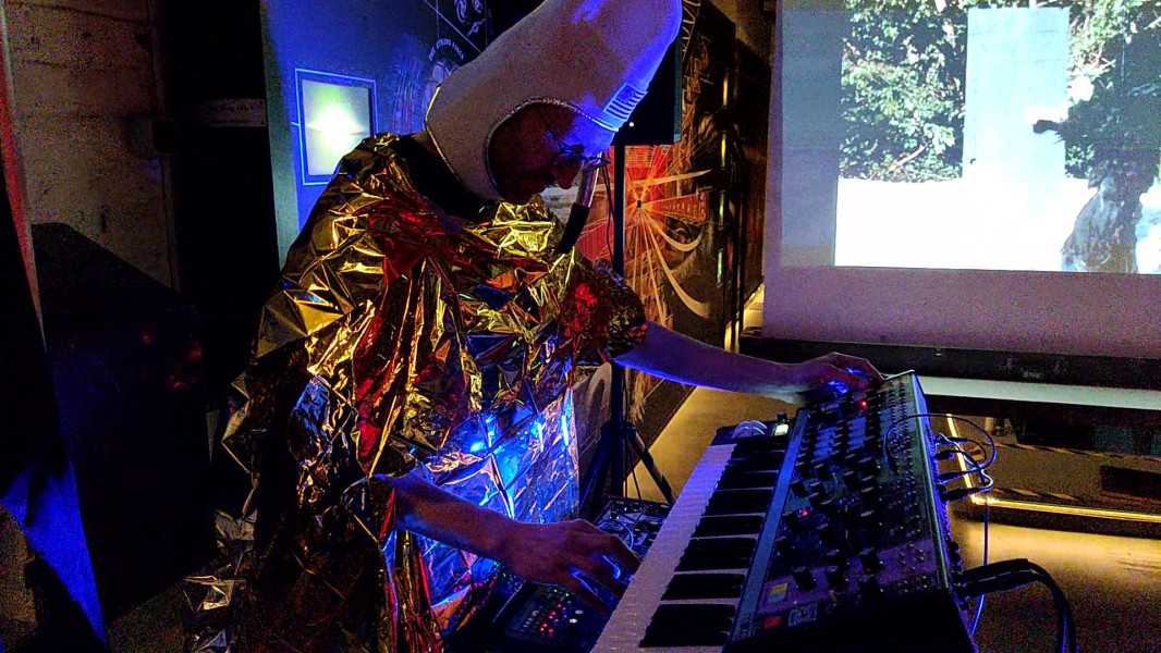 Reise zum Mond  // Thomas Machoczek   Reise zum Mond