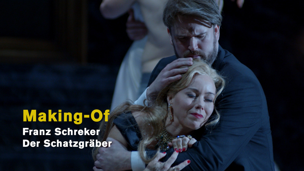 Der Schatzgräber – The Making-Of - © Ruth Tromboukis Dieses Bild ist das Standbild zu Making-Of-Video zu DER SCHATZGRÄBER, auf dem Els und Elis in enger Umarmung sind.