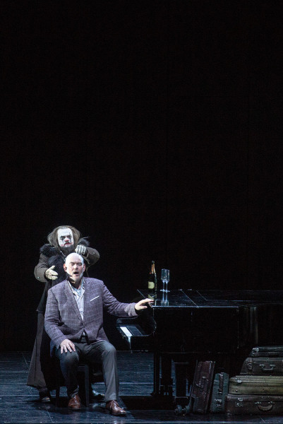 Götterdämmerung - © Bernd Uhlig Götterdämmerung
