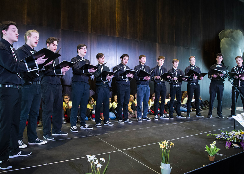 Frühlingssingen - © S.I. Die Gruppe der VoiceChangers interpretiert auch einige Lider im Rahmen des Frühlingssingens.