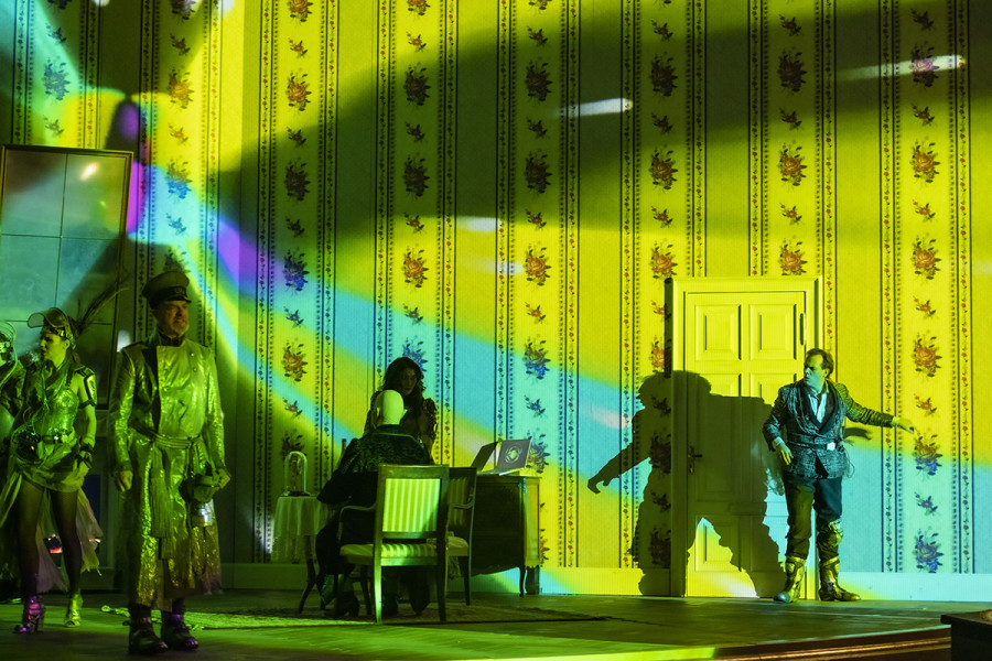 Die Fledermaus - © Bettina Stöß Die Fledermaus