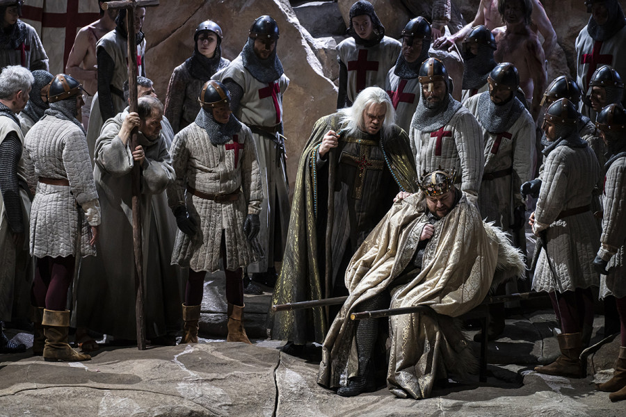 Parsifal - © Bettina Stöß Titurel zwingt Amfortas zur Enthüllung des Grals.