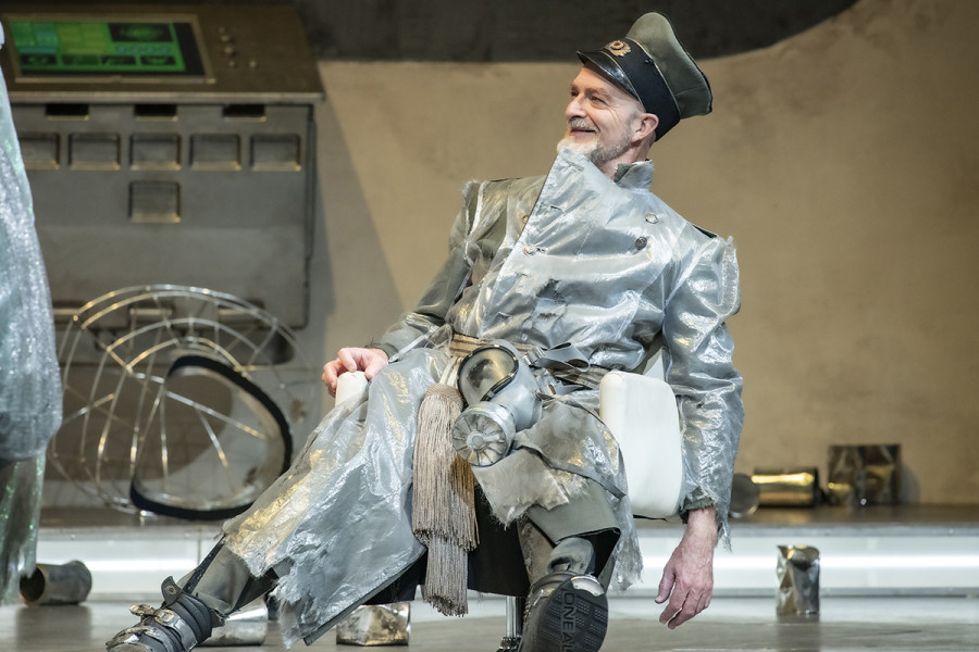 Die Fledermaus - © Bettina Stöß Die Fledermaus