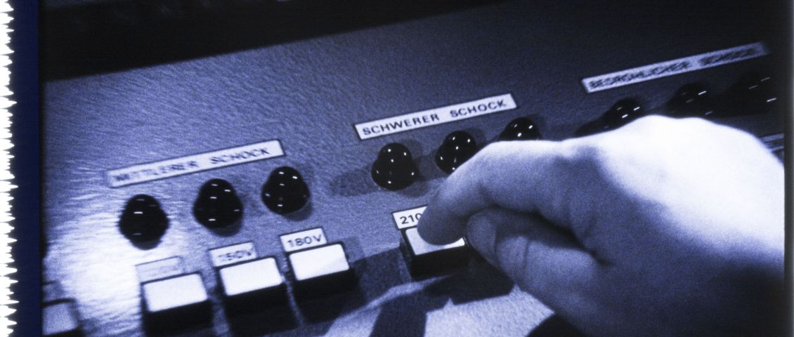 Standbild aus UNTER STROM  //  Heiner Stadler, Gyula Farkas