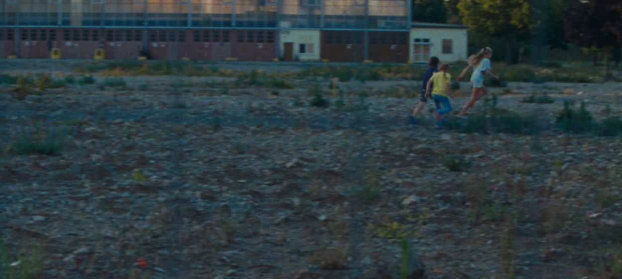 Waking Up in Silence  // © 2023 Tobias Blickle    Waking Up in Silence