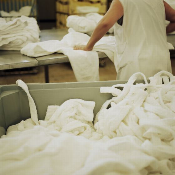THE WOUNDEROUS WORLD OF LAUNDRY