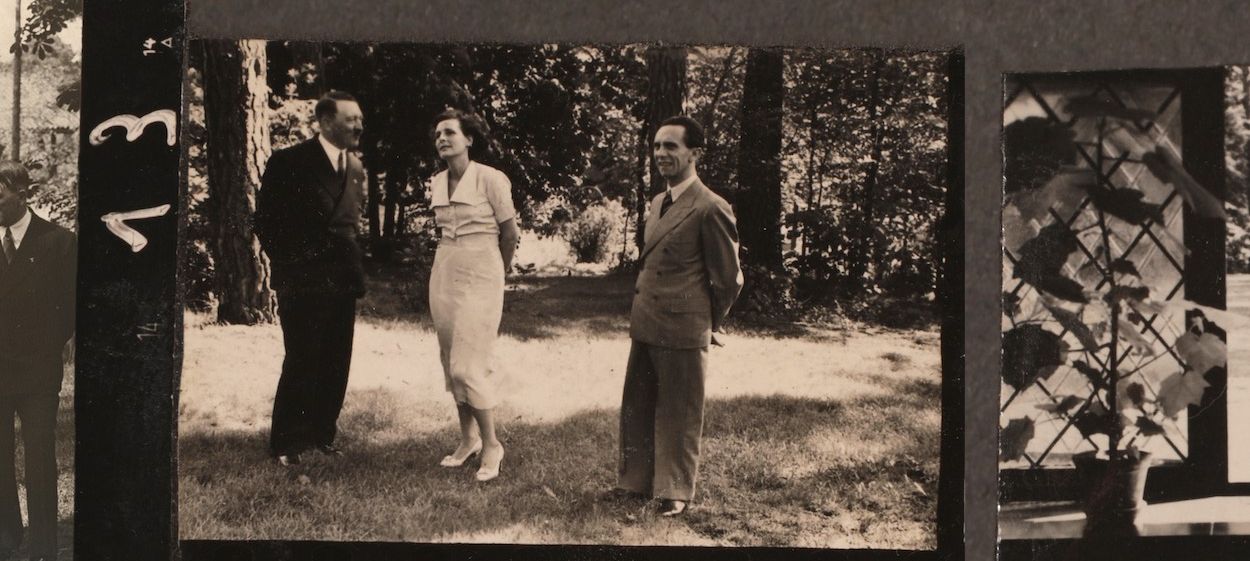 RIEFENSTAHL  // © Bestand von Heinrich Hoffmann, jetzt National Archive    RIEFENSTAHL